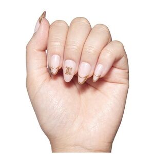 NWT Hufflepuff™ Glamnetic Nail Set